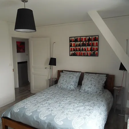 Le 33 D'hotes